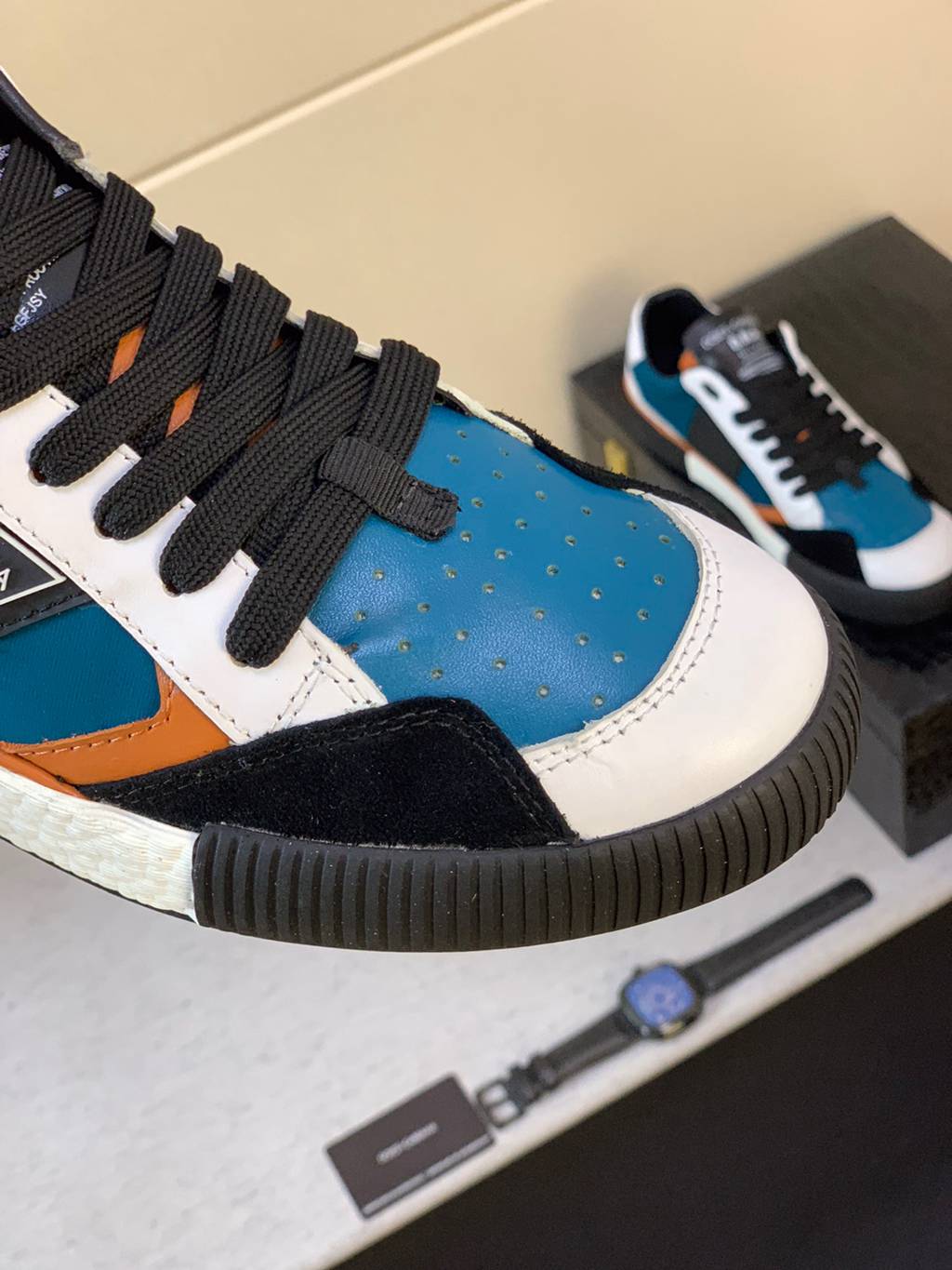D*G sneaker